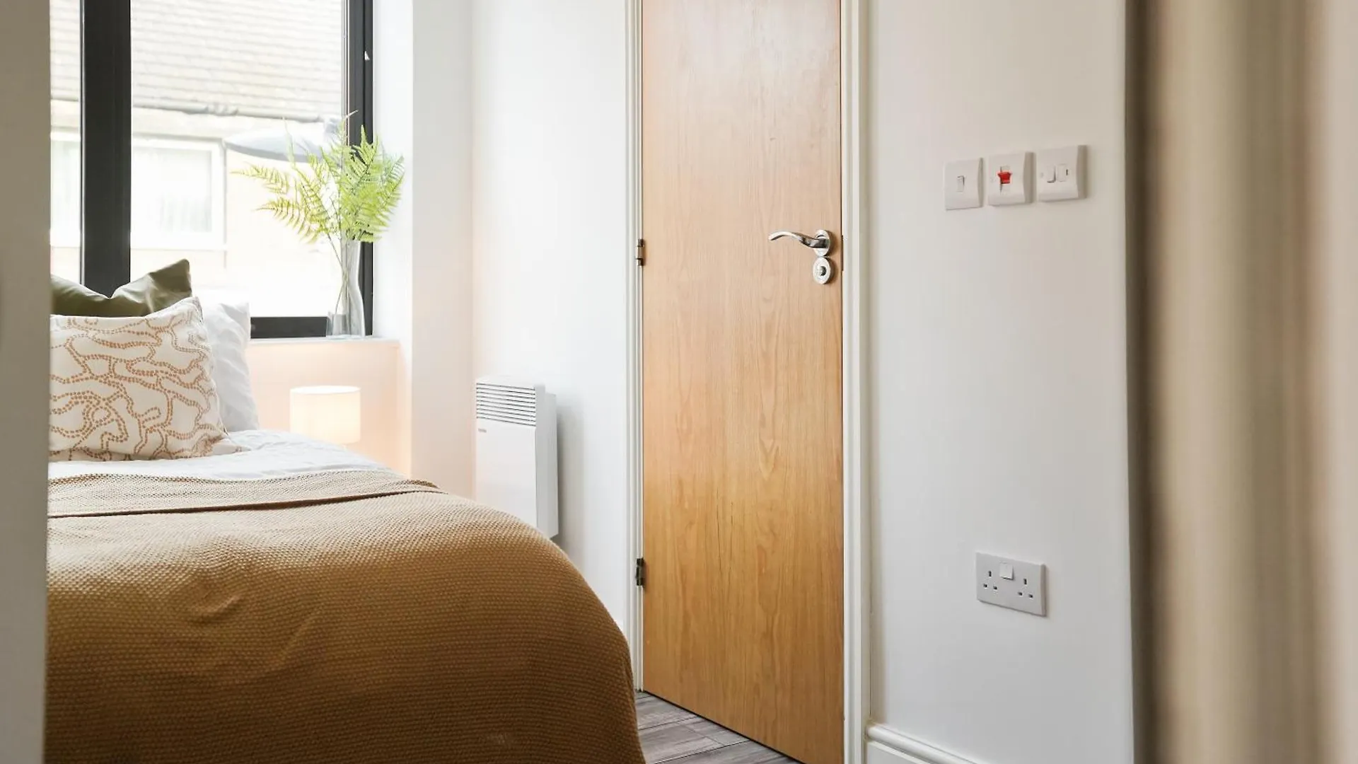 Cosy One Bedroom Apartment In Sheffield By Eason Stays Ideal For Weekend Getaways & Business Travellers - With Free Parking! 0*,  Storbritannien
