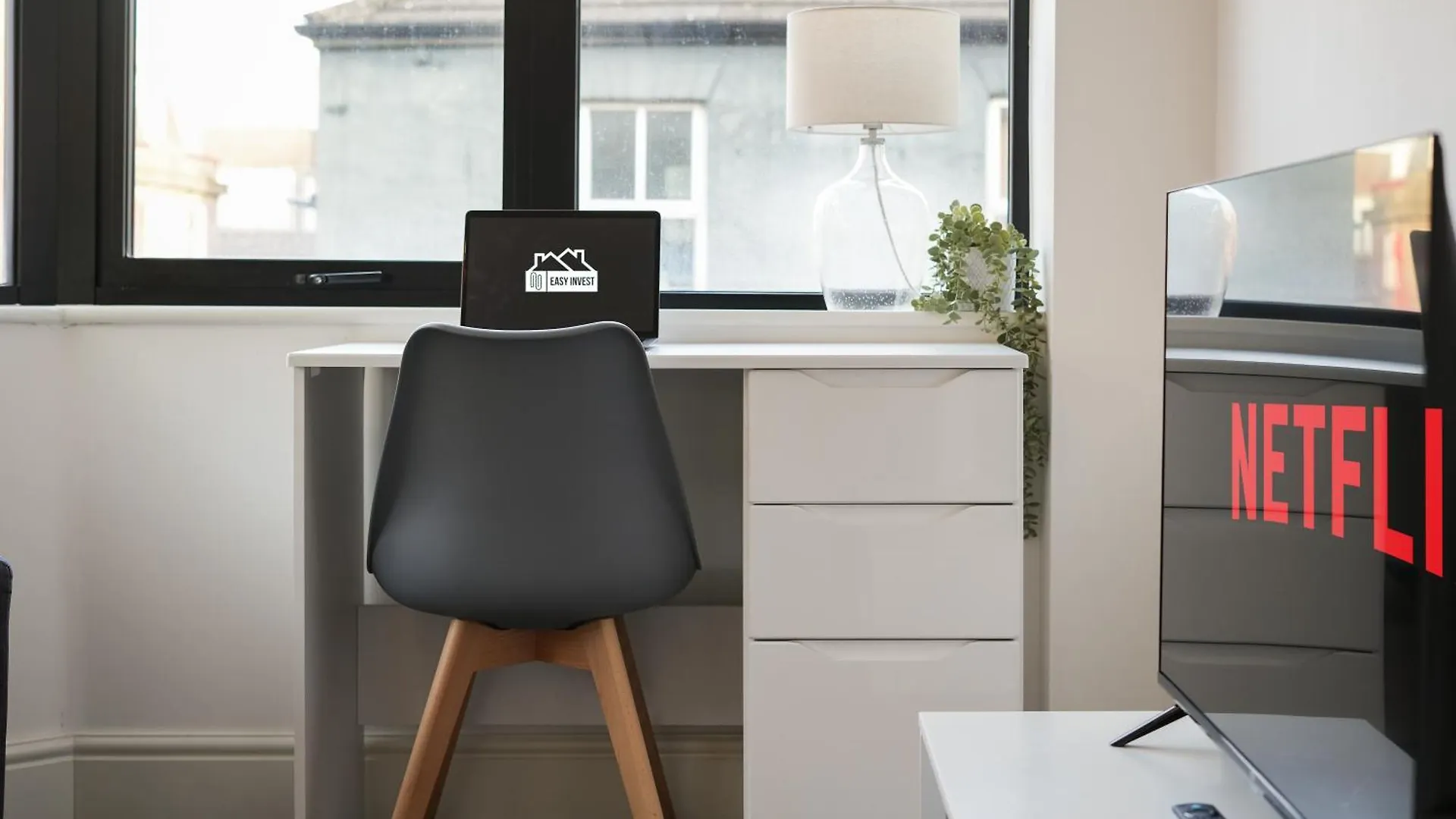 Cosy One Bedroom Apartment In Sheffield By Eason Stays Ideal For Weekend Getaways & Business Travellers - With Free Parking!